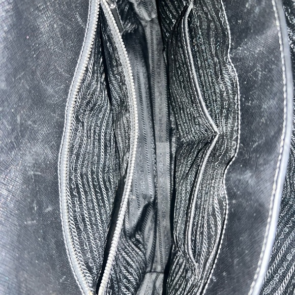 Prada Leather Messenger Bag Large authentic - Picture 11 of 13